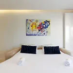 Upstays Croisette Terrace 57m *